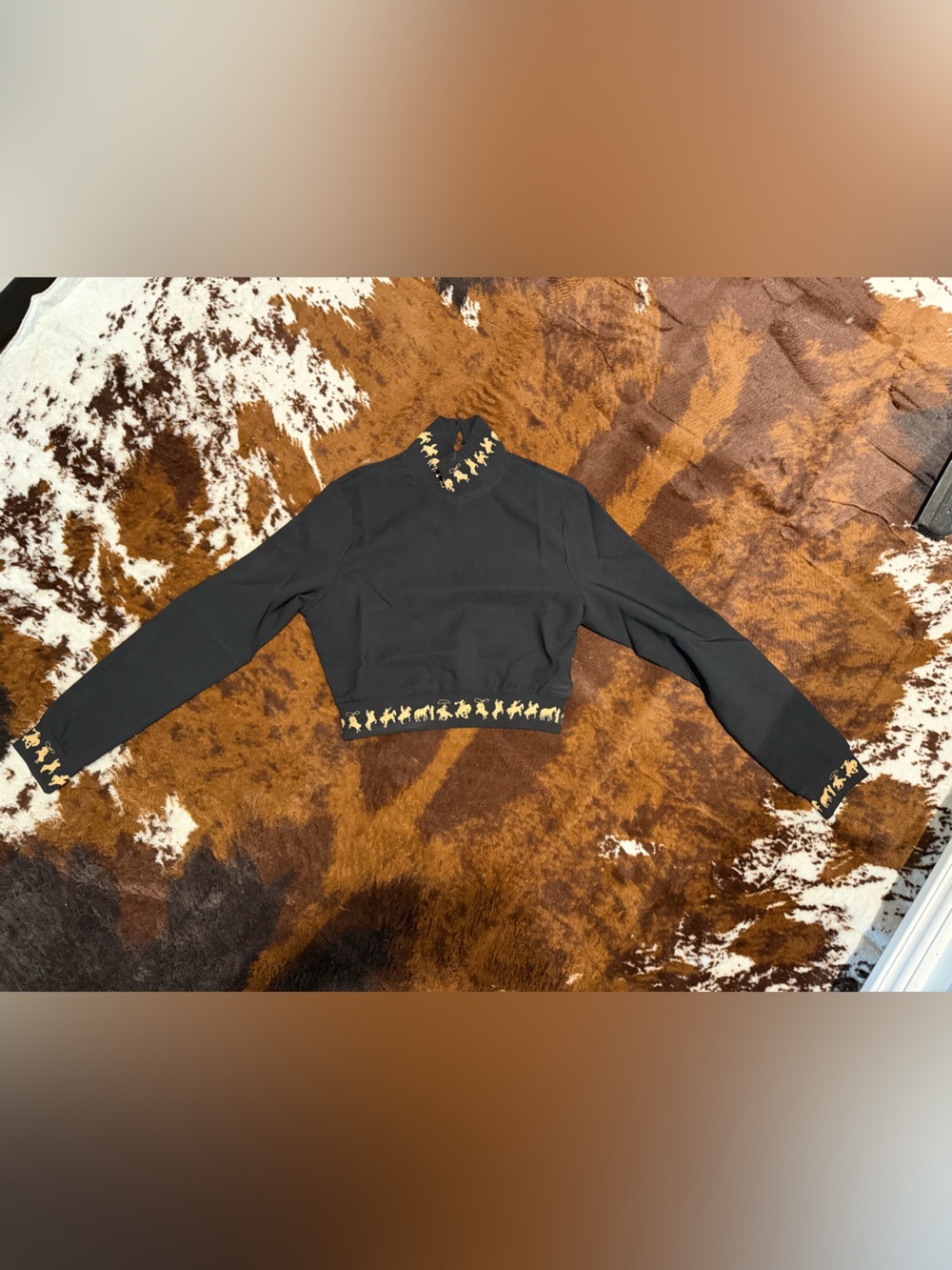 Small Black Western Rodeo Mock Neck Crop Top 🤠